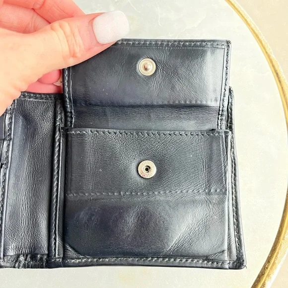 GUCCI Guccissima Supreme Navy & Red Leather Flap Wallet 237359-486430 - Picture 13 of 16